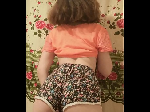 ❤️ מותק צעיר סקסי פושט את המכנסיים הקצרים במצלמה פורנו אצלנו iw.porngipfy.ru ❌️